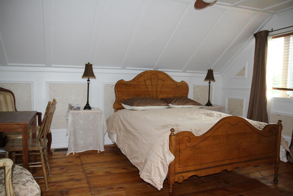 Gite Chez Gilles Levesque Saints-Anges Room photo